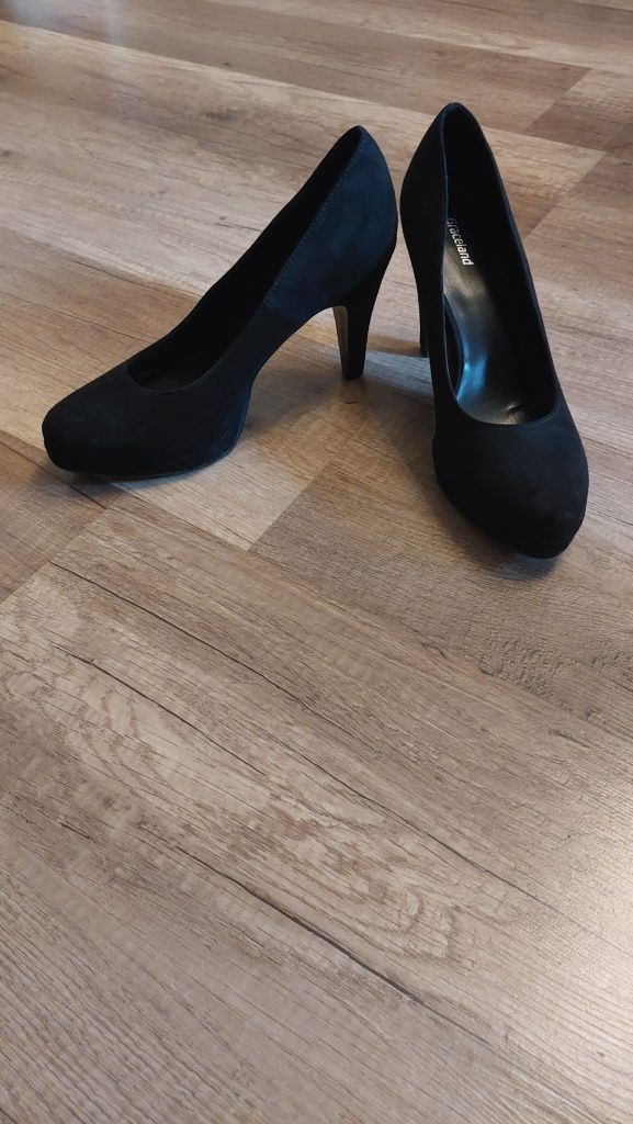 Buty na obcasie czarne Graceland przecena z 50zł