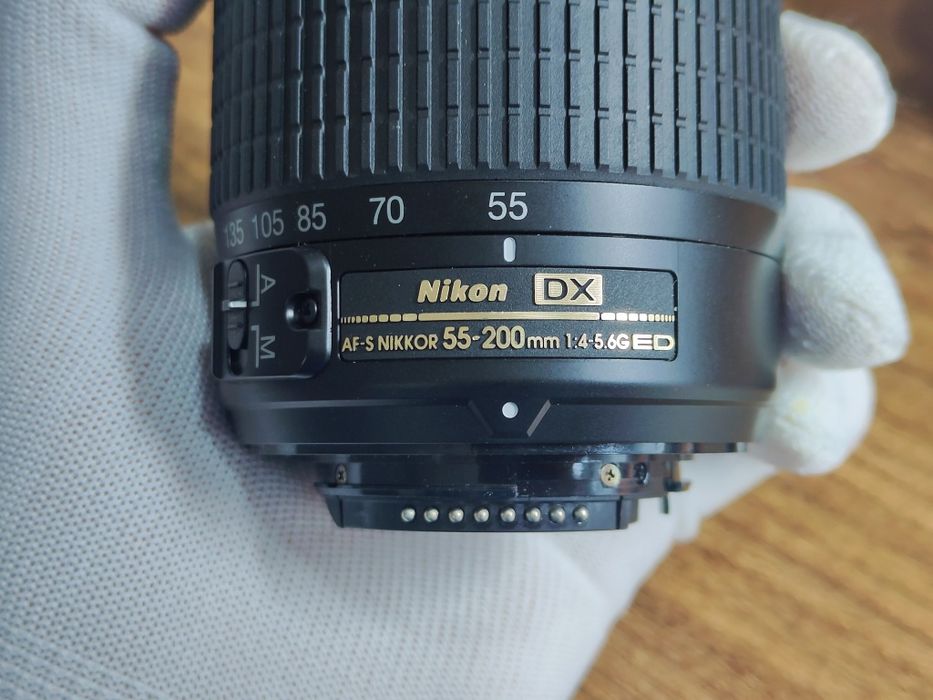 Об'єктив AF-S Nikkor 55-200 mm 1:4-5.6G ED