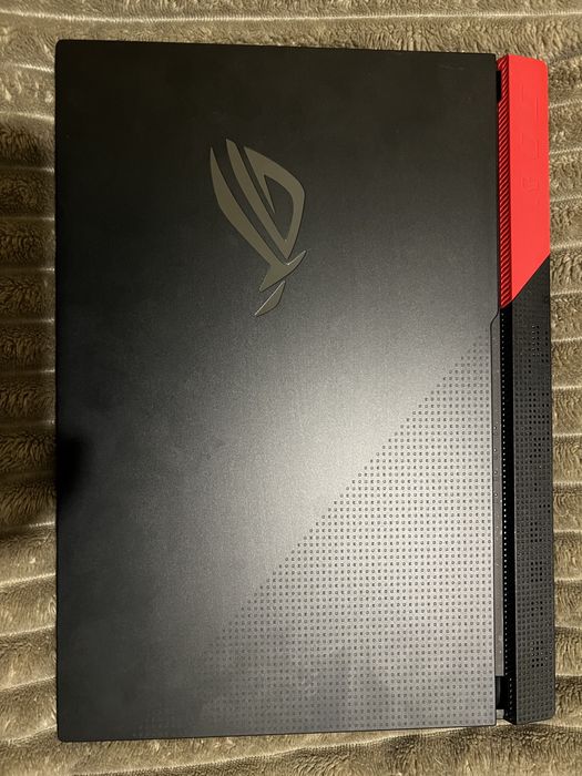 Продам ноутбук Asus Rog Strix ryzen 7 4800