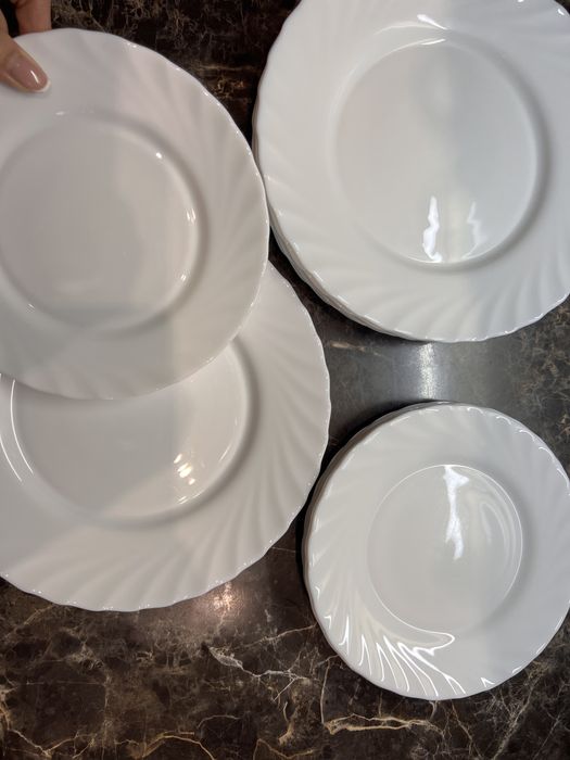 Тарелки 12 штук