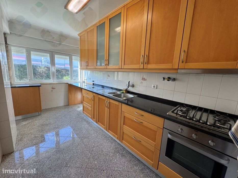 Apartamento T2 Arrendamento Amadora