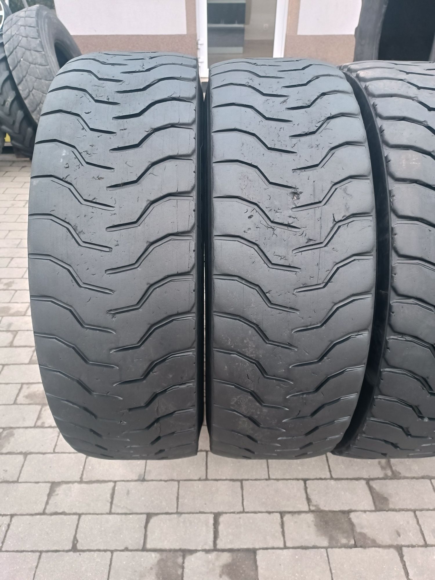 315/80R22.5 Michelin X WORKS