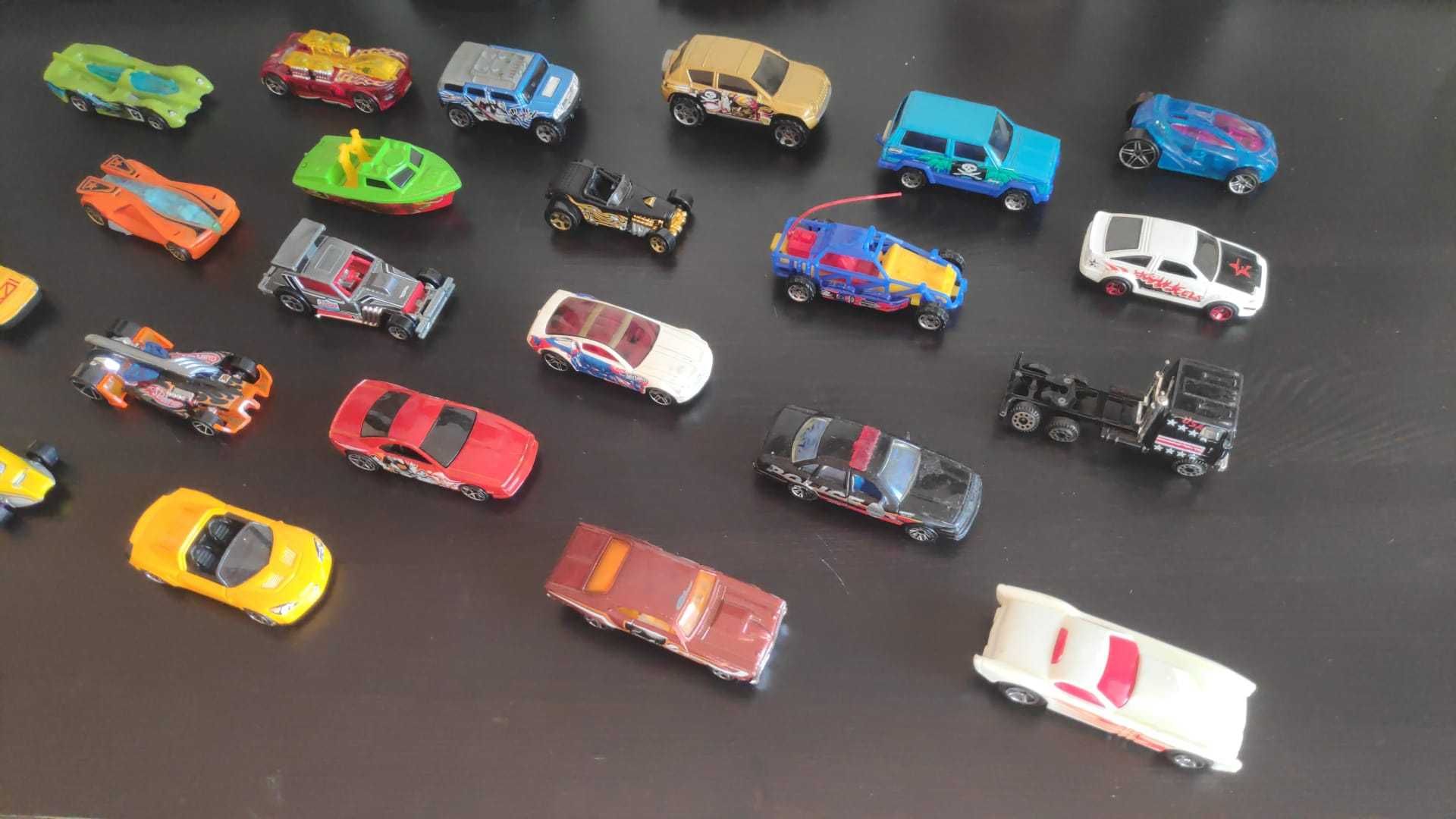 Carrinhos HotWheels