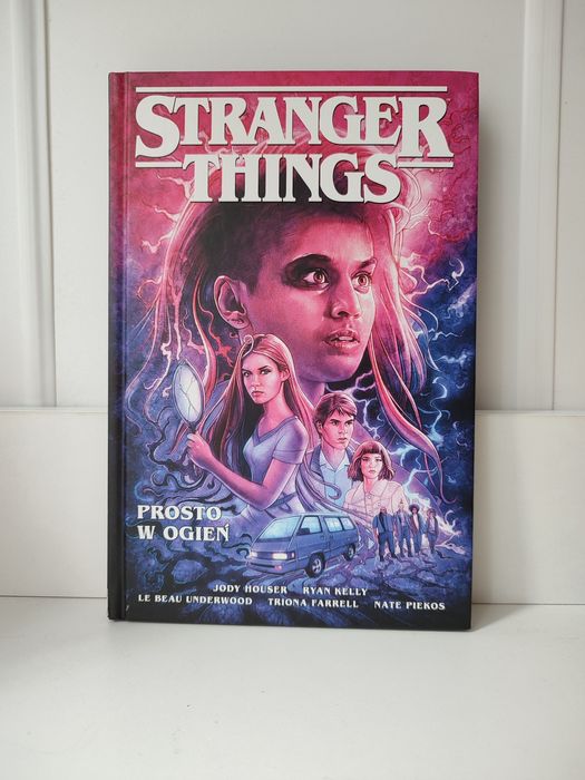 Komiks ,, Stranger Things. Prosto w ogień"