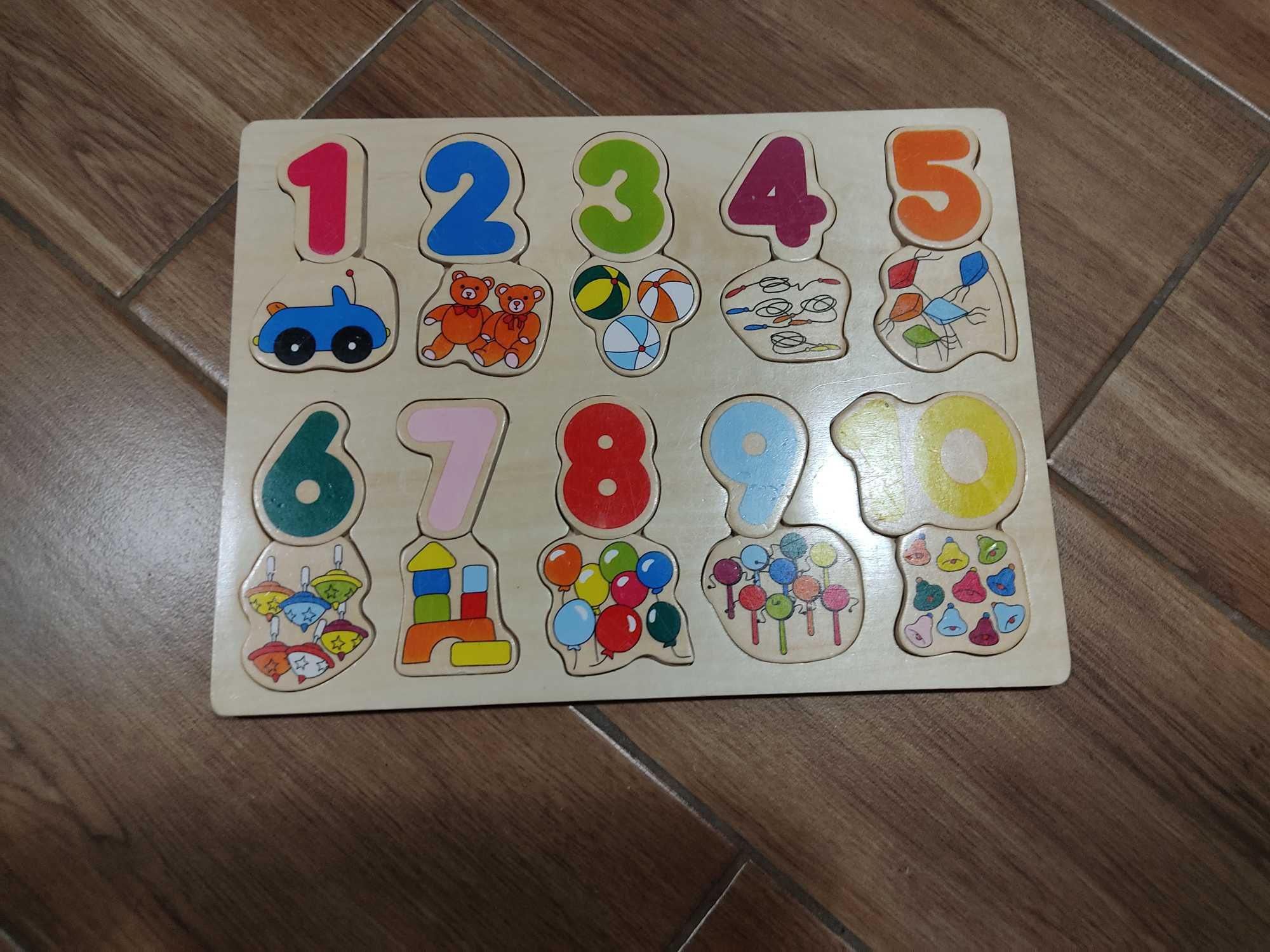 Puzzle wtykowe z cyferkami