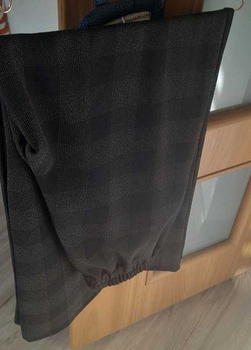 Spodnie damskie szerokie w kratę