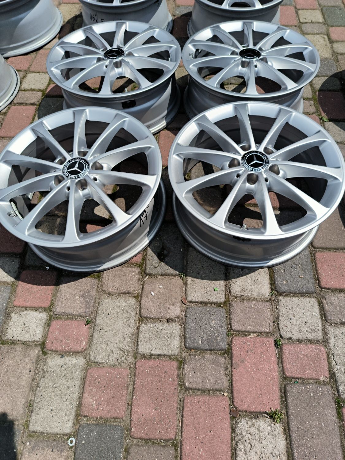 Felgi aluminiowe 17 Mercedes A B CLA - 5x112