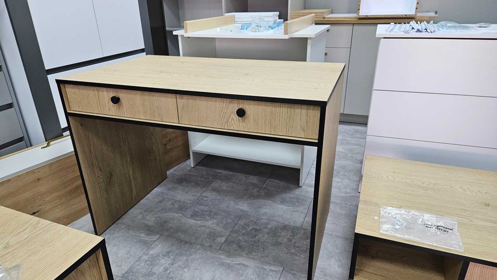 Стіл письмовий, журнальний