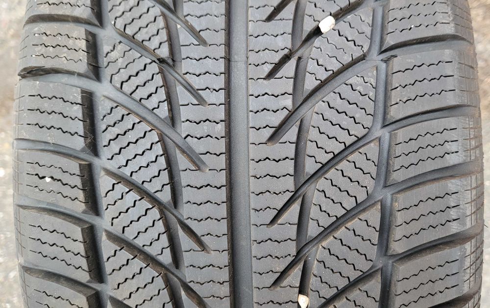 Opony 215/50 17 Goodride  idealne. Vw Passat Audi A4