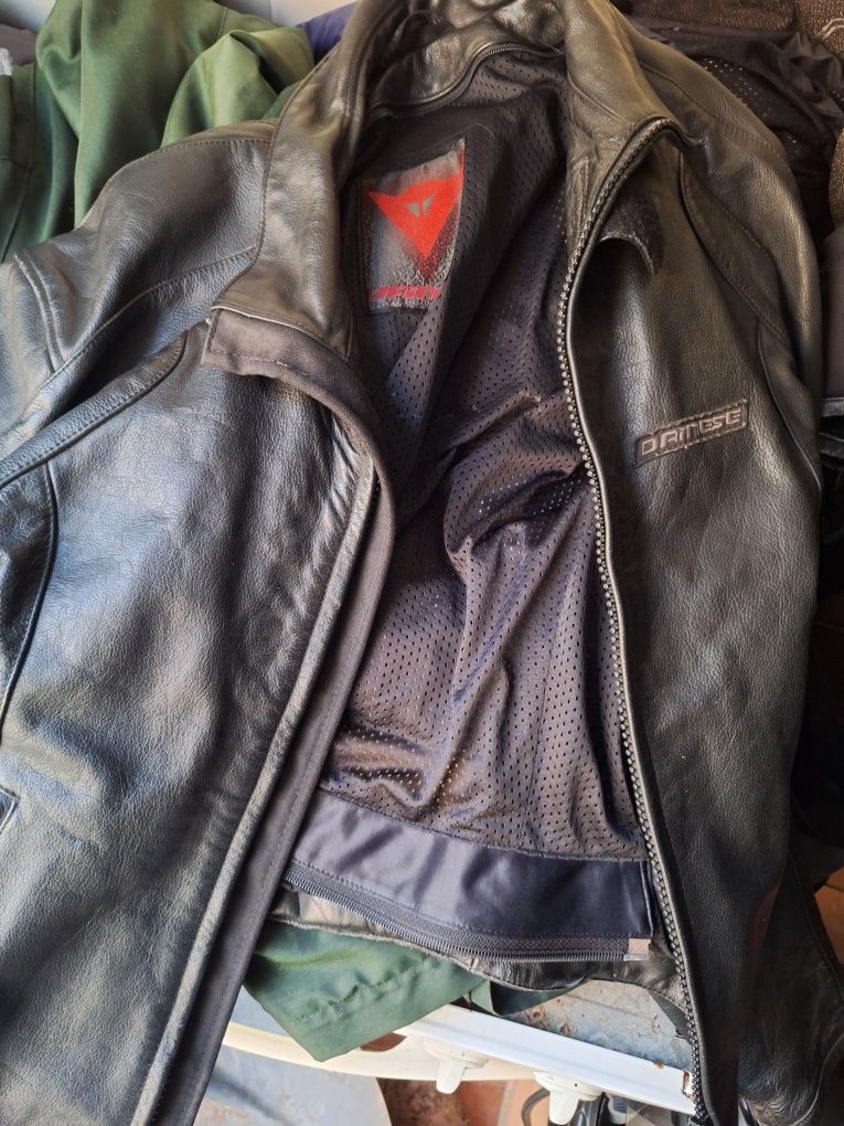 Blusao de pele dainese