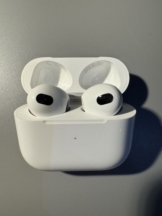 AirPods 3 generacji