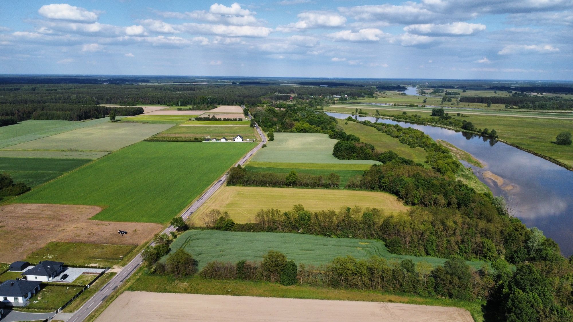 Działki budowlane nad Bugiem przy trasie 694 Małkinia-Ciechanowiec