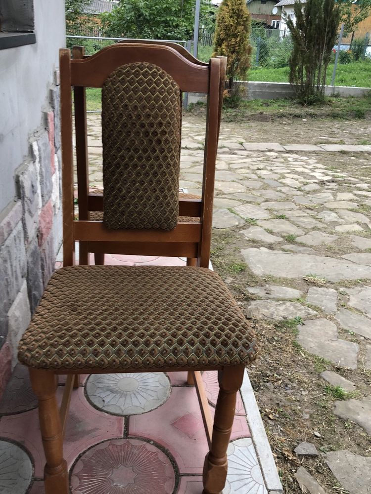 Продам стільці, м'які крісла 4 шт