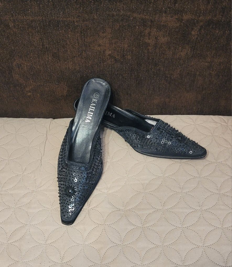 Eleganckie klapki roz 40