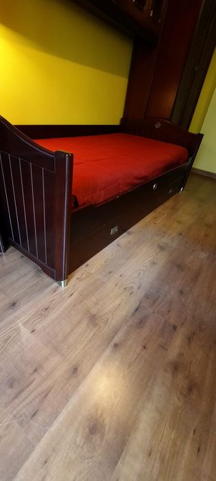 Cama de solteiro dupla de mogno lavável com colchões novos