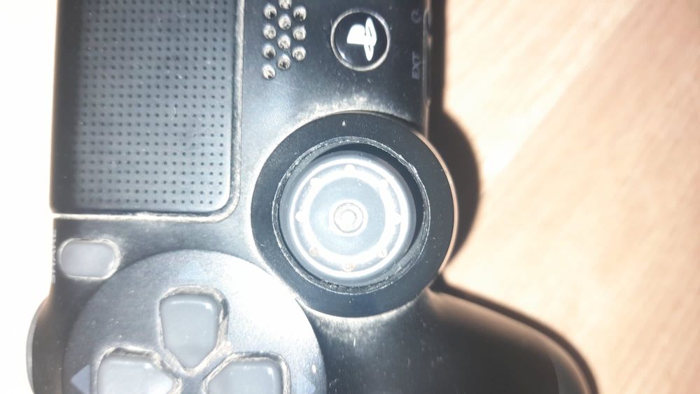 PlayStation 4 controller64297744061953122