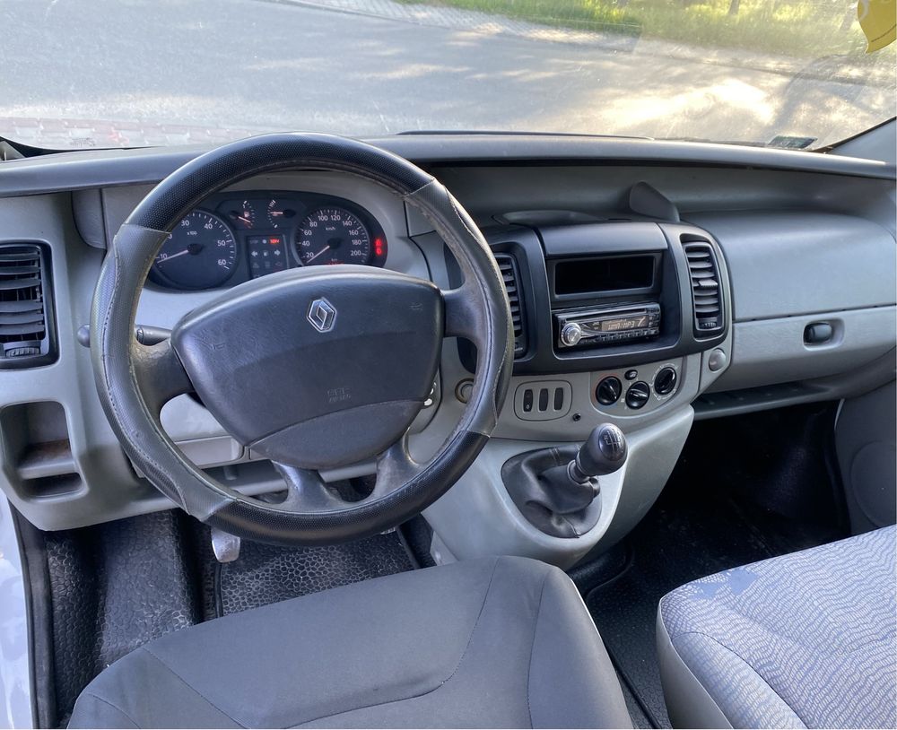 Renault trafic 1.9 diesel 2003r chlodnia