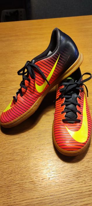 Nike halówki Mercurial x 40