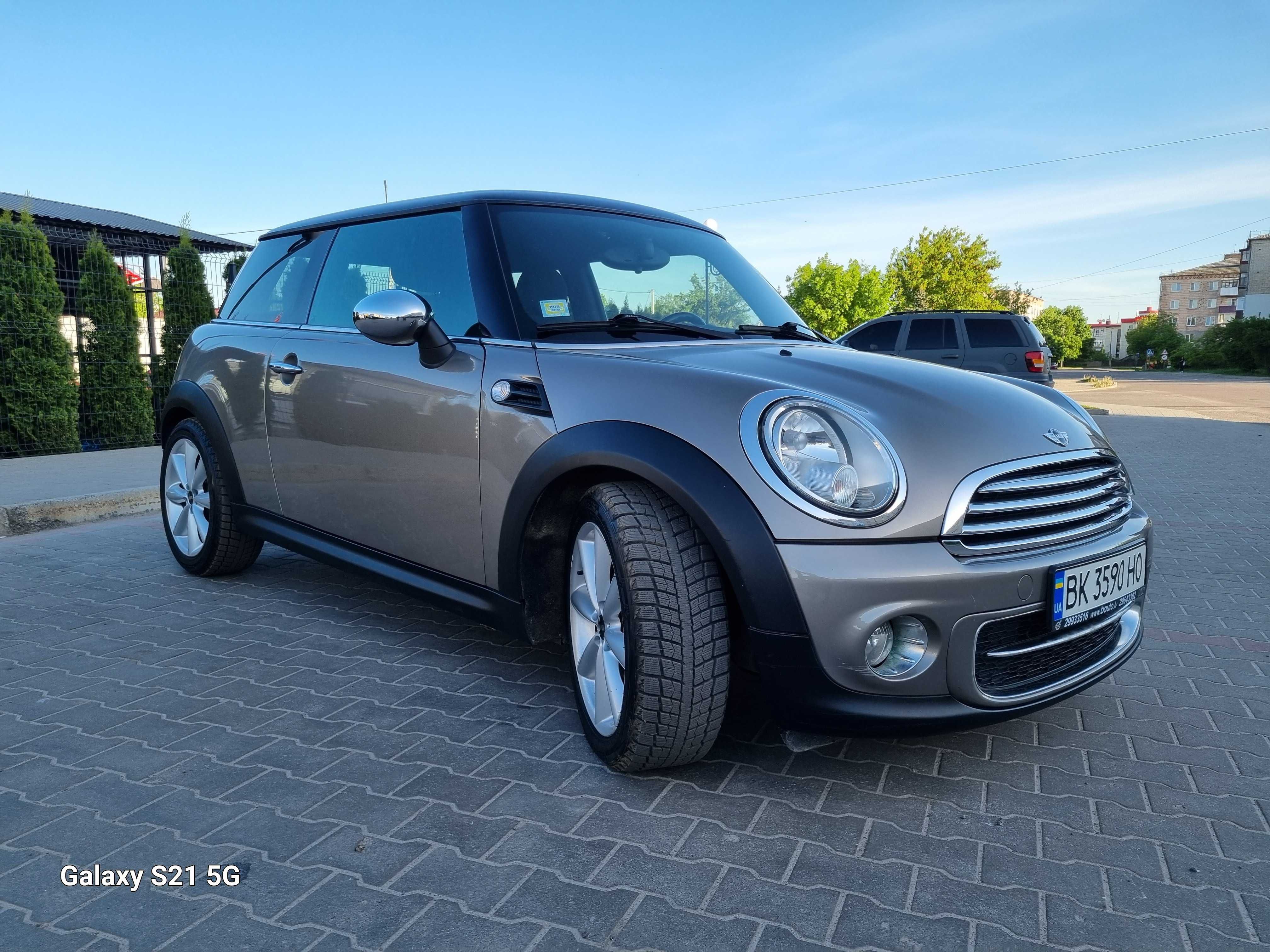 Придам авто Mini Cooper D