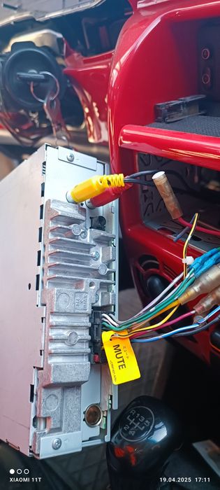 Продам автомагнітолу Pioner DEH-2200UB