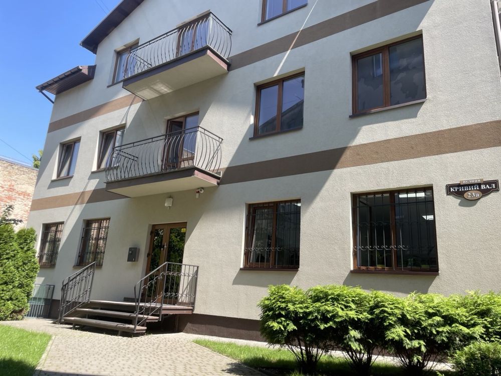 Продаж комерції преміум-класу в центрі міста.