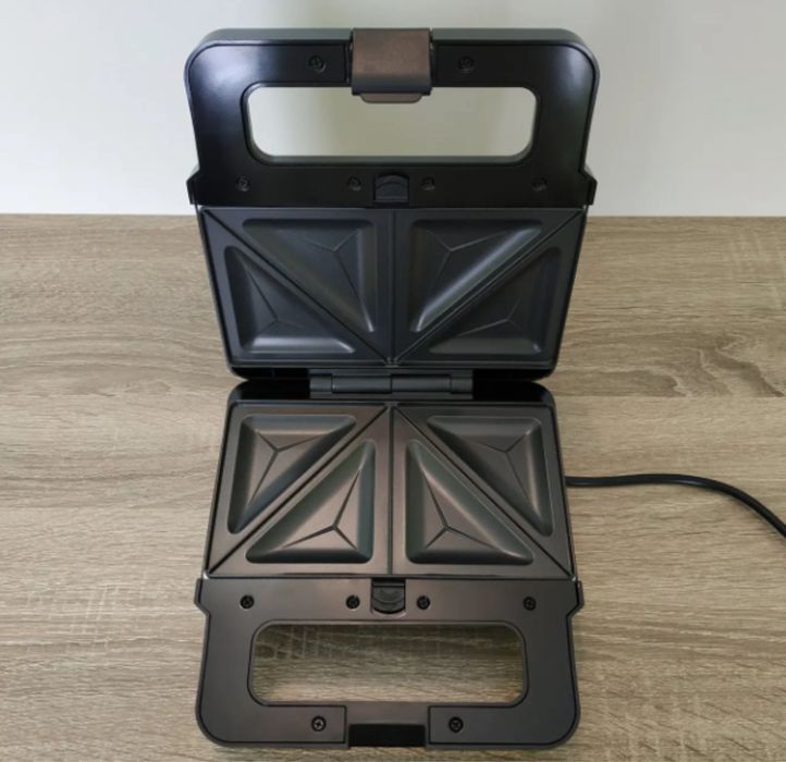 Вафельница 8в1 мультимейкер орешница. 2200 Вт Zepline ZP-808