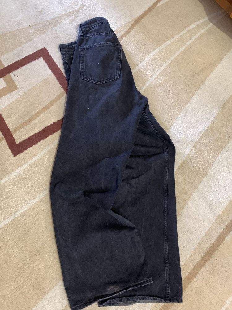 Flare jeans.