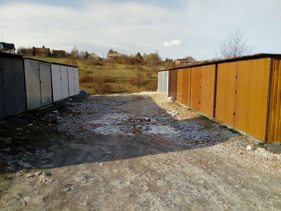 GARAŻ 3x5m - garaż blaszak wynajmę Grajów 6 km pod Wieliczką.