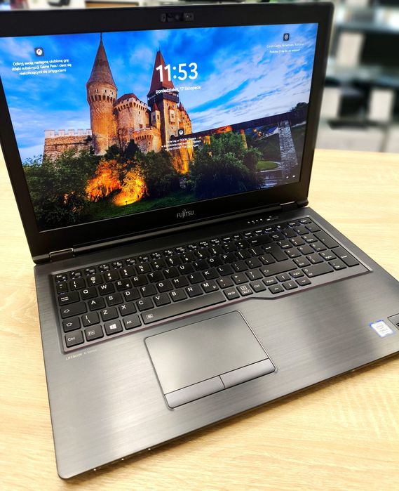 Laptop Fujitsu 15,6" FHD 16GB Core i5 8gen 256GB SSD Win11 PRO FV VAT