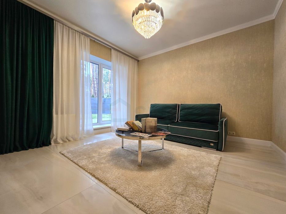 Унікальний приватний будинок з ремонтом в Лісовій Бучі. Без комісії!