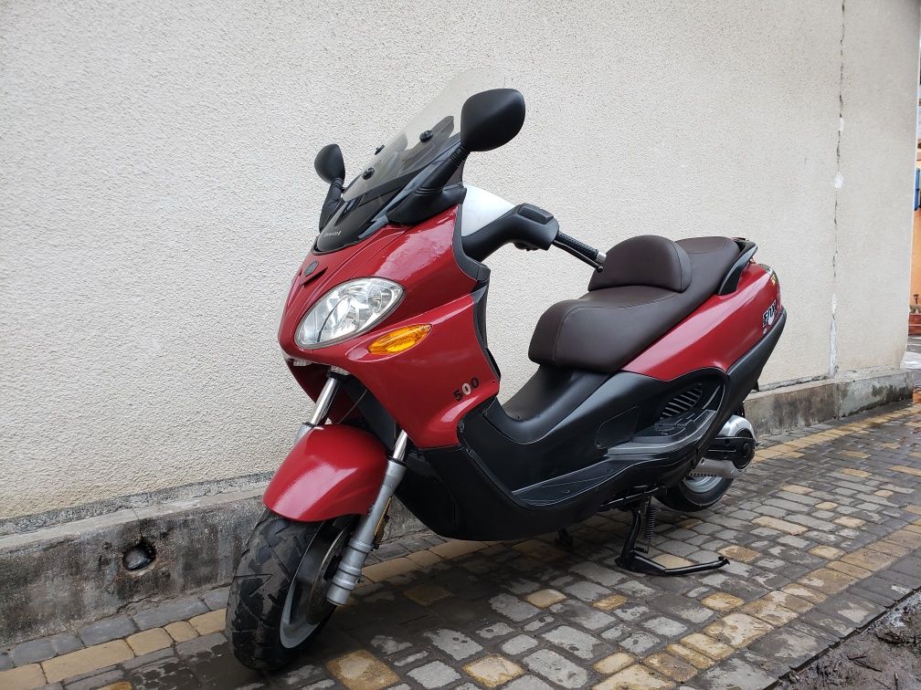 Скутер Piaggio X9 500i