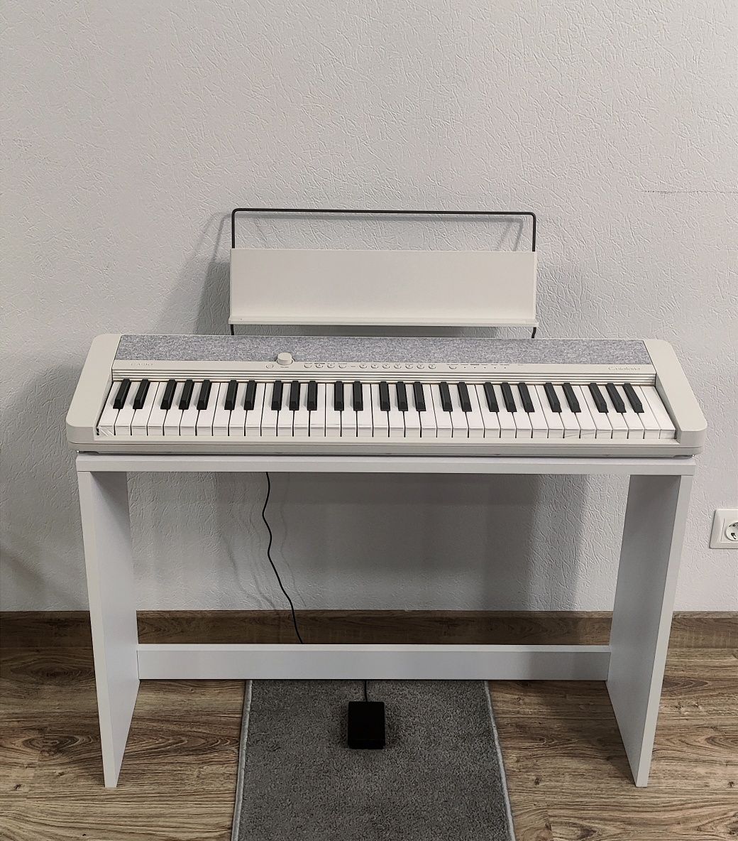Біле міні піаніно фортепіано  Casio CT-S1   Yamaha NP-12