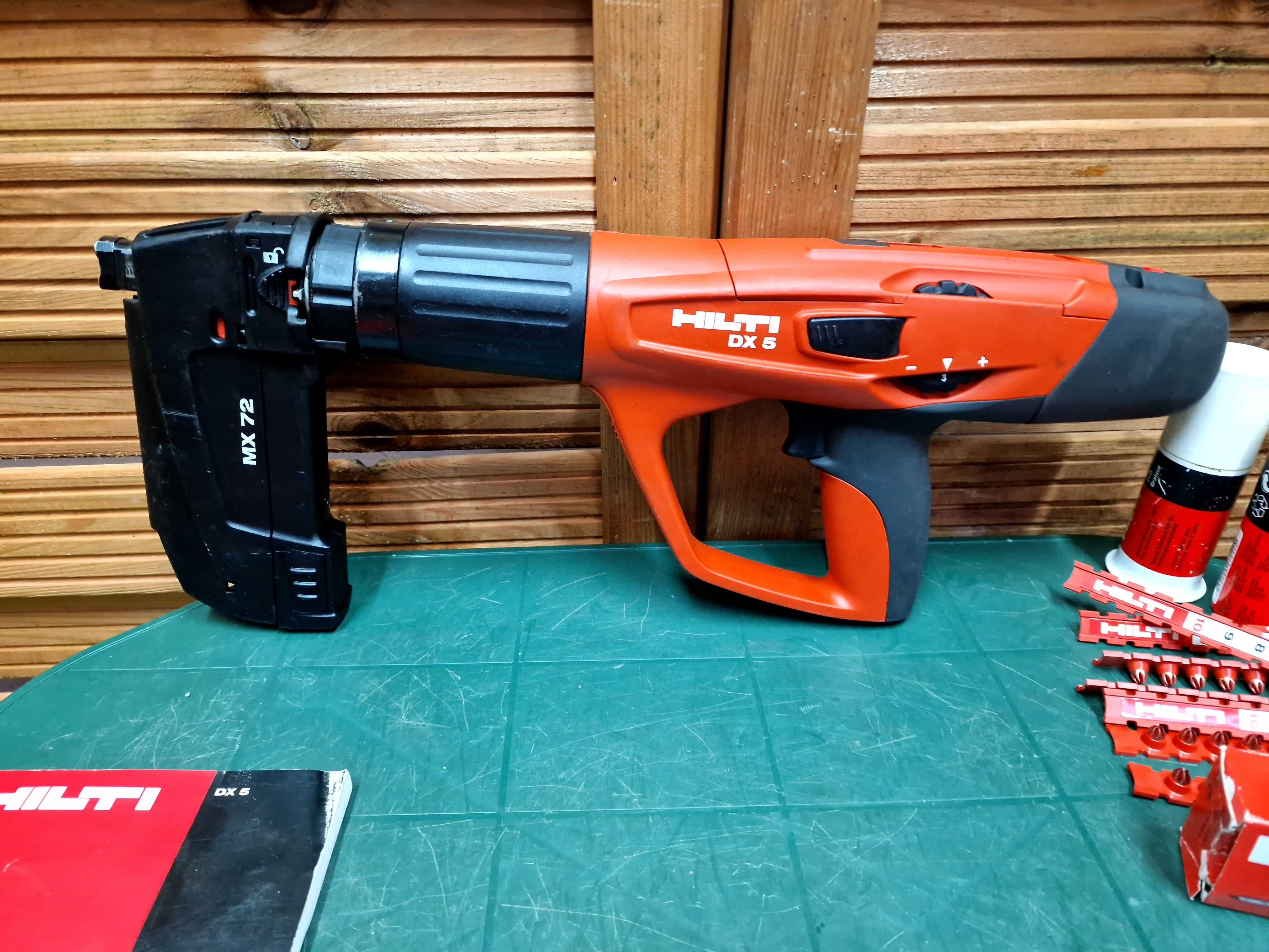 Osadzak  HILTI DX5 !! OKAZJA !!