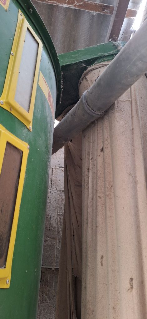 Mieszalnik pasz Mrol i śrutownik ssąco tłoczący ley 7,5 kw