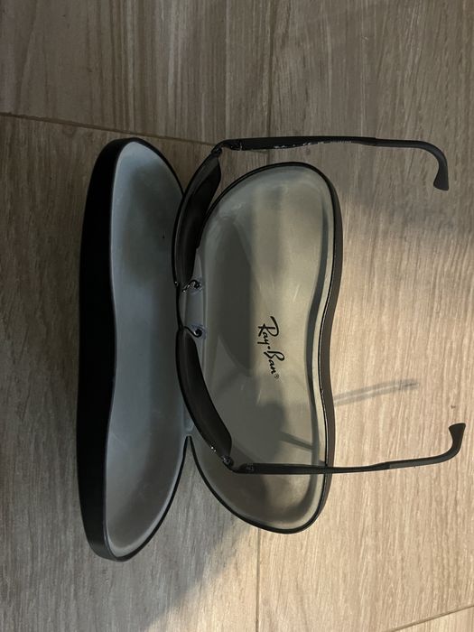 Oculos Ray.ban praticamente novos