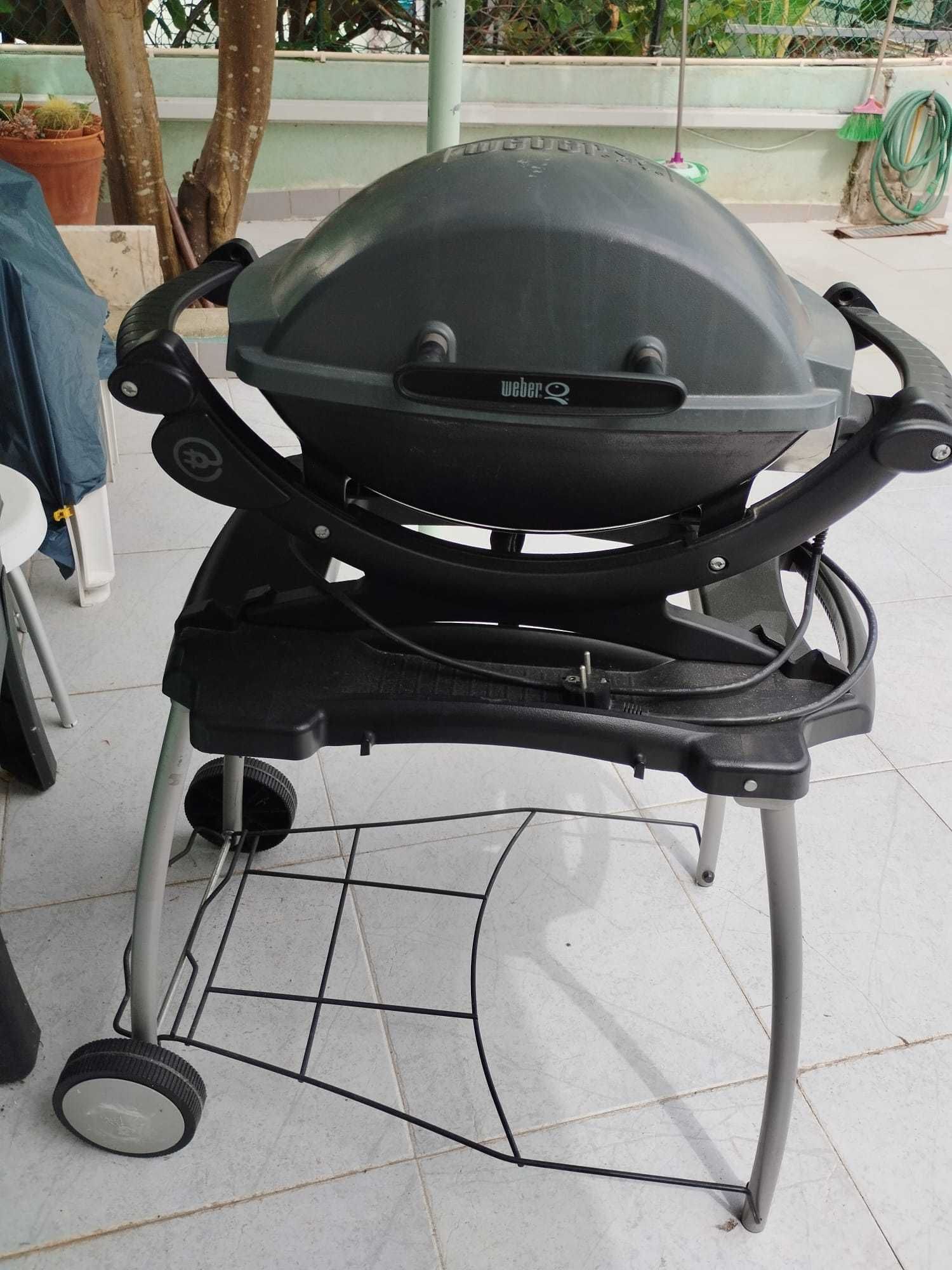 Grelhador elétrico Weber COM suporte/carrinho
