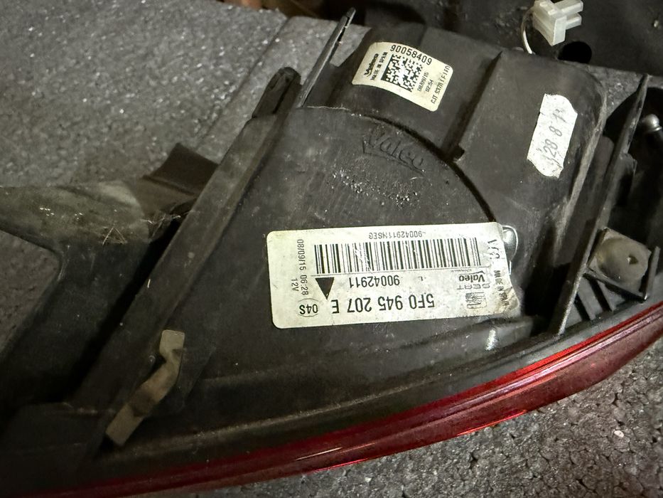 Lampa tyl seat leon 3 lewa prawa