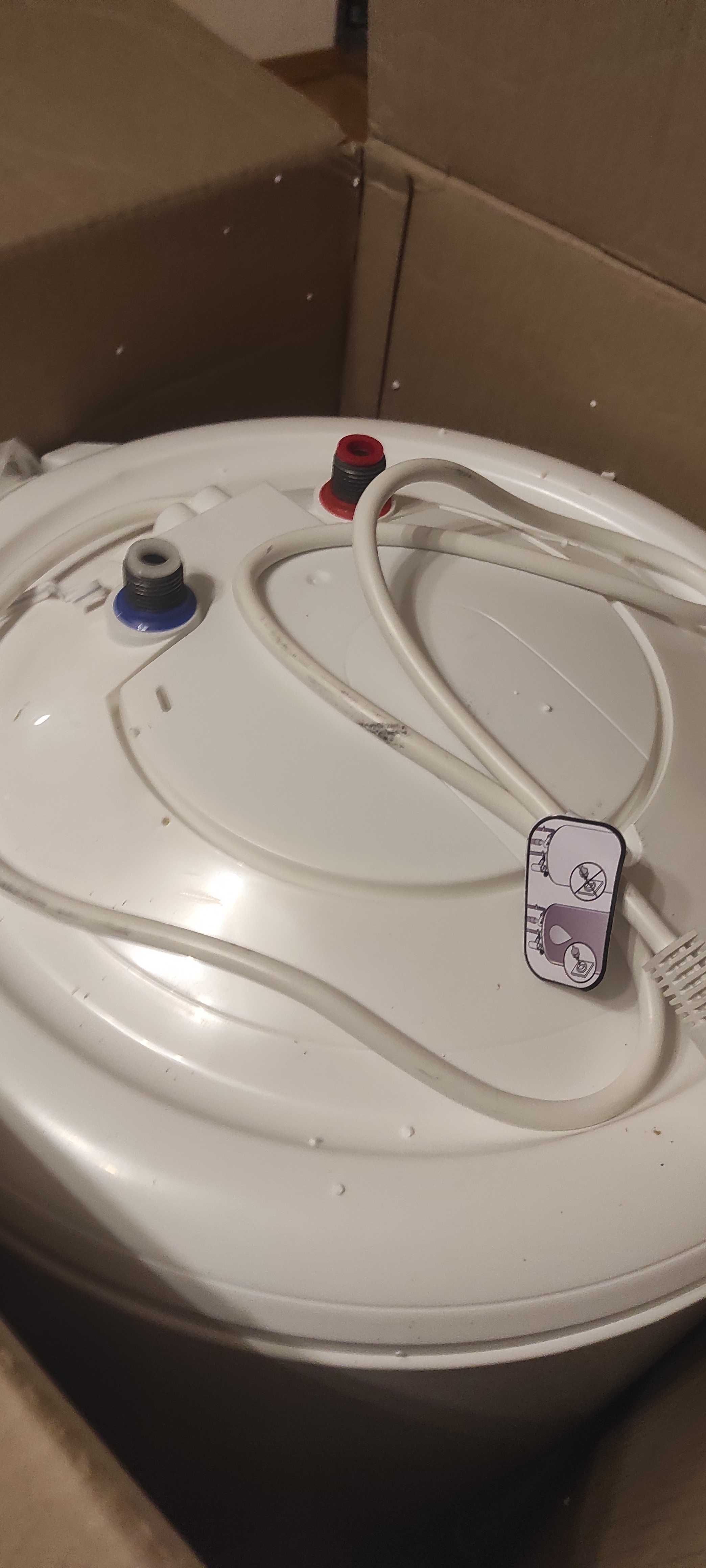 Podgrzewacz elektryczny wody 80 L , 1500W.