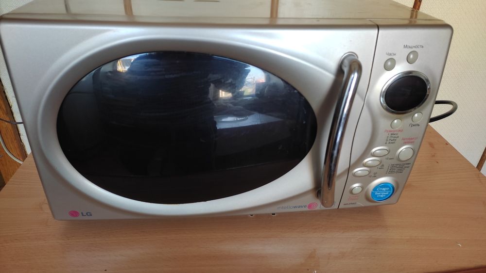 Микроволновка  с грилем под ремонт LG 1200w