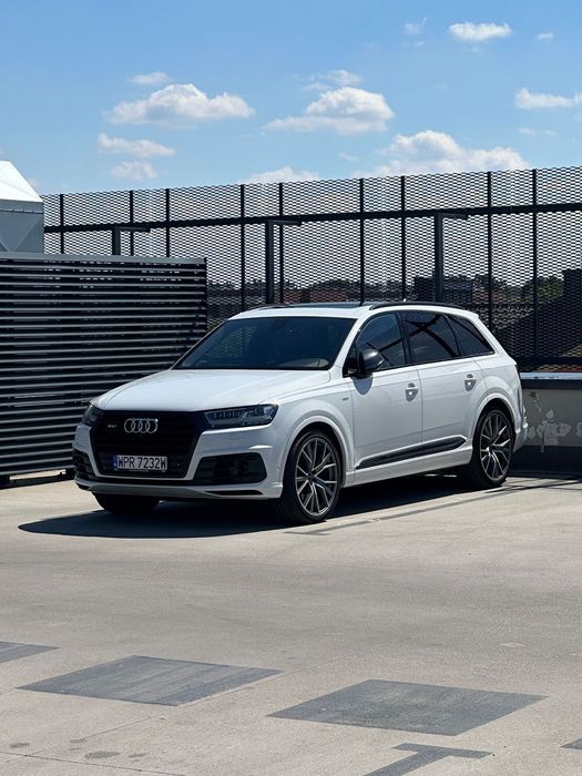 Audi SQ7 Audi SQ7 Full Salon PL super stan hak matrix kamery 360