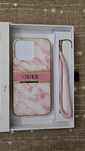 Guees-Etui Iphone 13 Pro.