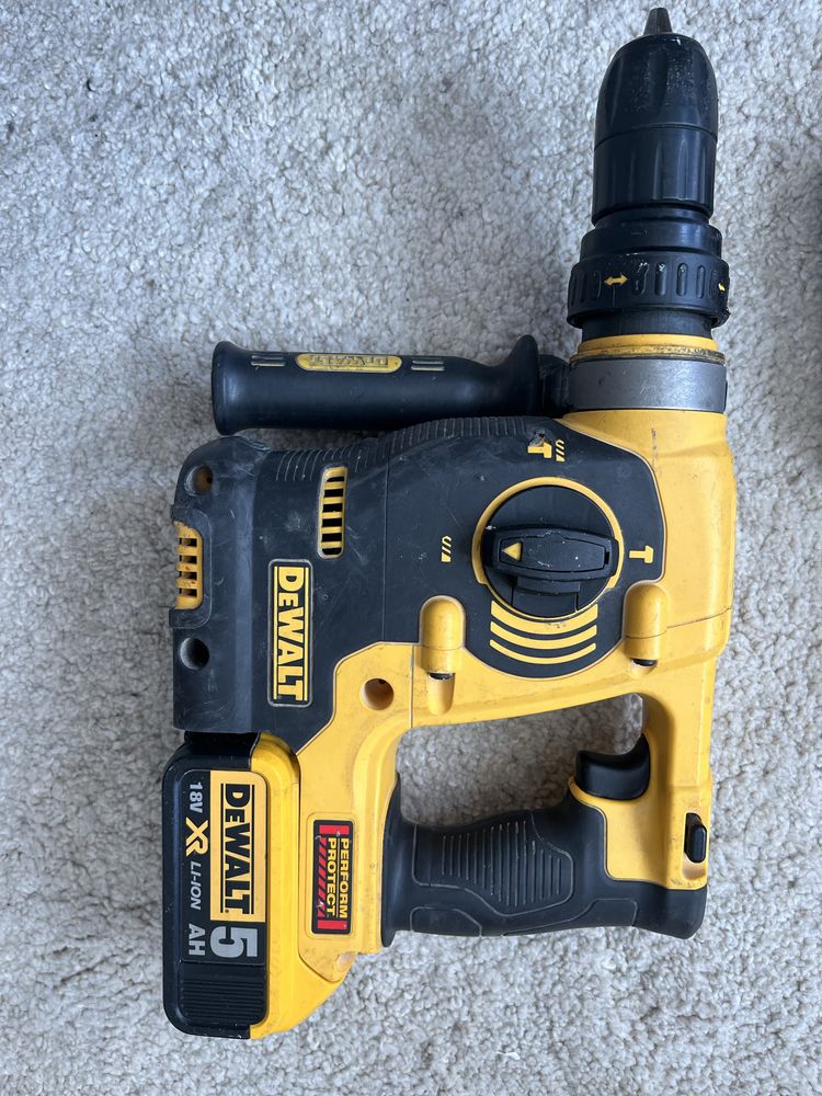 DeWalt młotowiertarka akumulatorowa DCH254