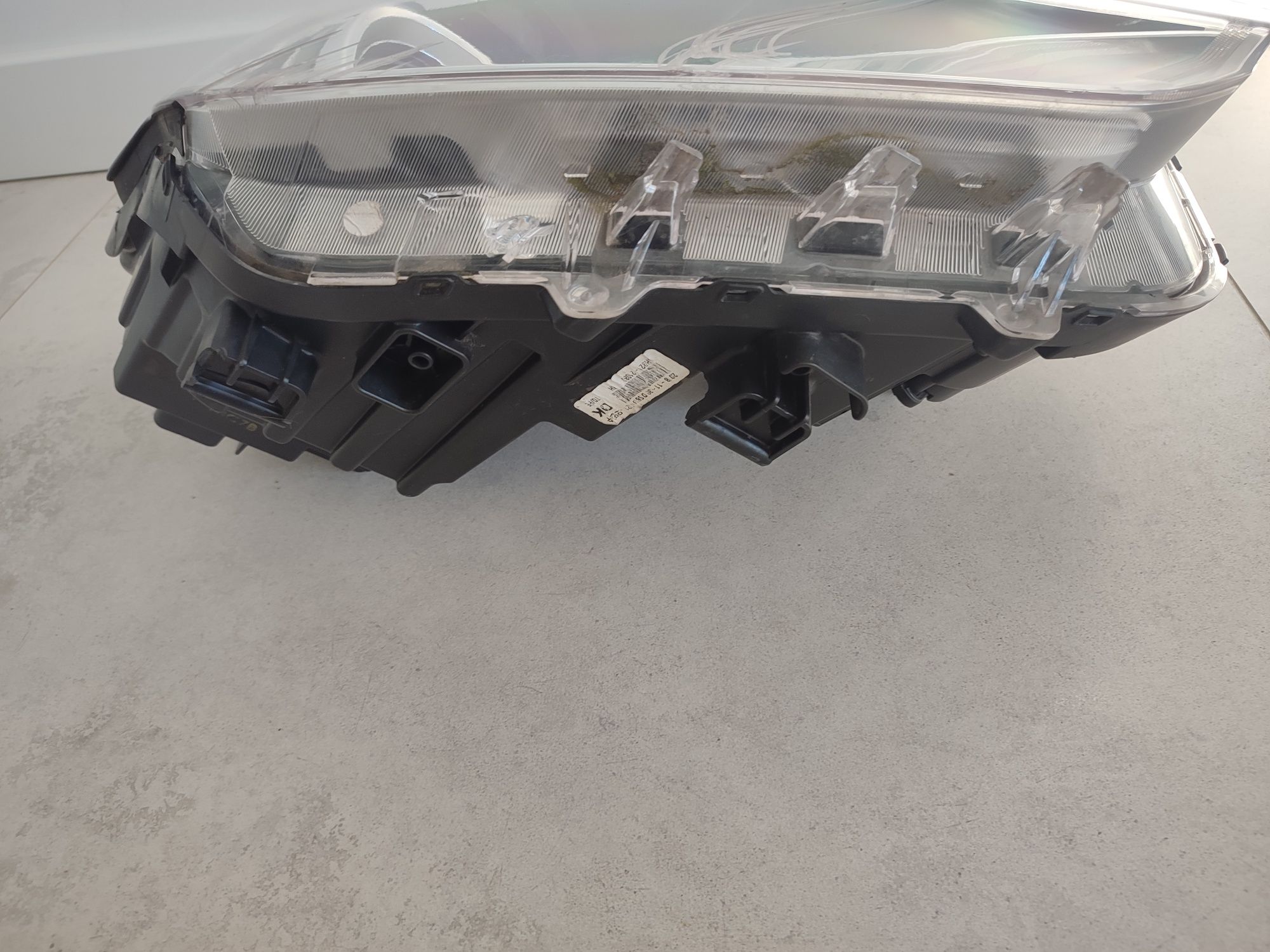 Lampa Reflektor Prawy Przód Hyundai H1 II 2 Lift 18r Oryginał