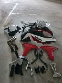 Material Ducati  Multistrada v4