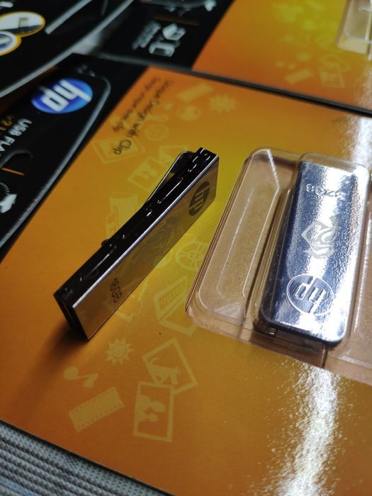 USB накопитель флешка 32  гб