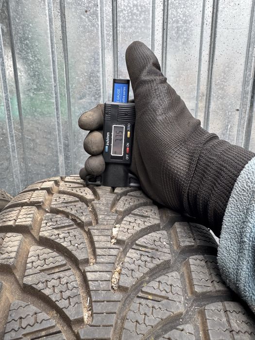Резина r16 215/65 Bridgestone зима