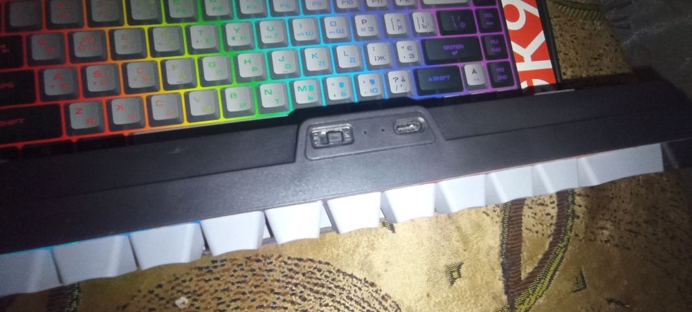 Продам бездротову ігрову  клавіатуру  Gamepro gk935