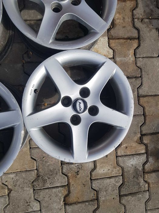 Felgi Aluminiowe Alu Alufelgi 4x108 15 7J ET 35 Audi 80