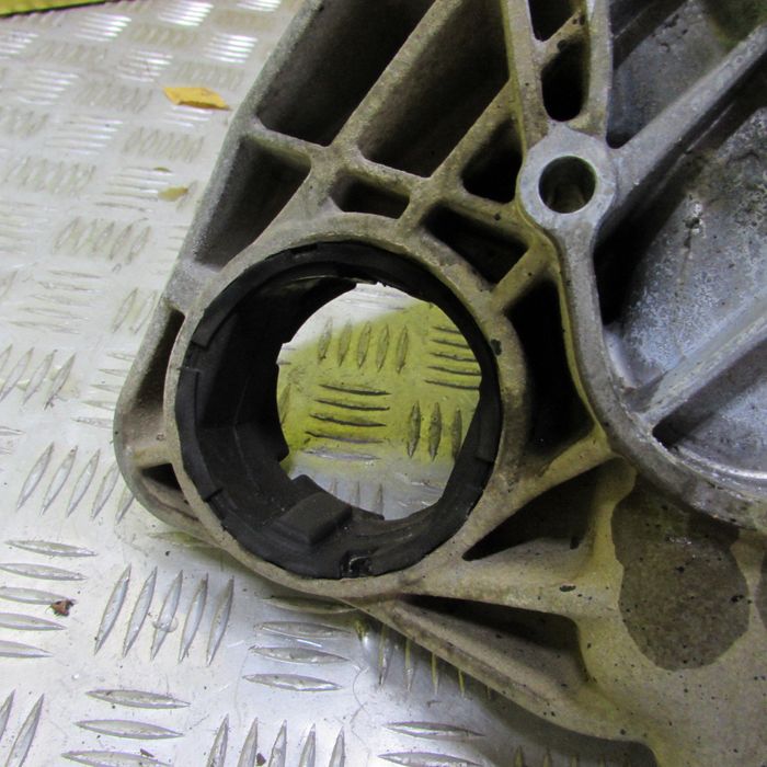 Роздавальна коробка БМВ Х5 Е70 Роздатка BMW X5 E70 Разборка бмв е70