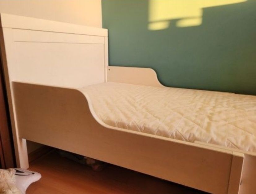 Łóżko Ikea rosnące z dzieckiem Sundvik